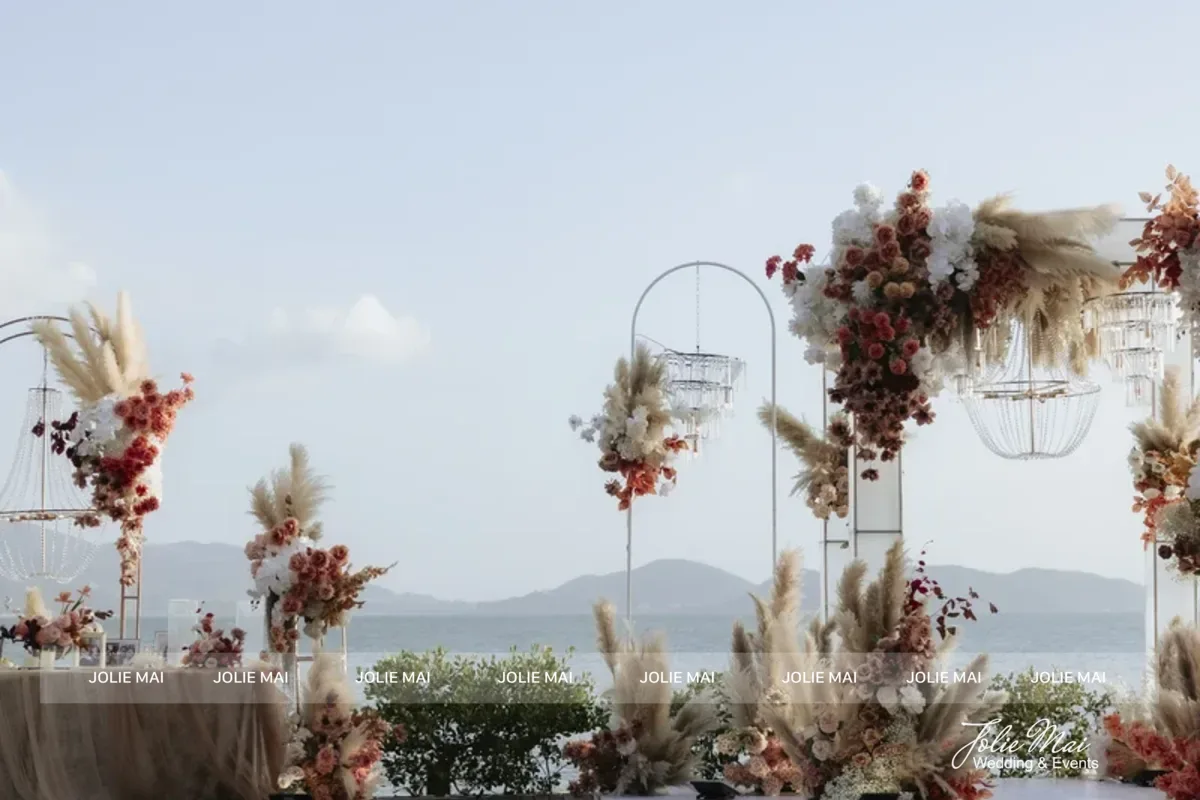 Beach Wedding Nha Trang — Outdoor Wedding Decoration Package beach wedding Nha Trang tu van mien phi Nha Trang