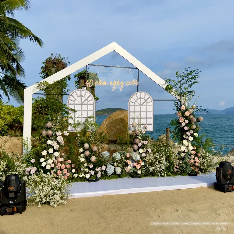 beach wedding Nha Trang — Joie Mai Wedding & Events beach wedding Nha Trang ceremony arch decoration Joie Mai