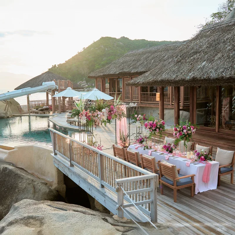 beach wedding Nha Trang — Joie Mai Wedding & Events beach wedding Nha Trang resort venue decoration