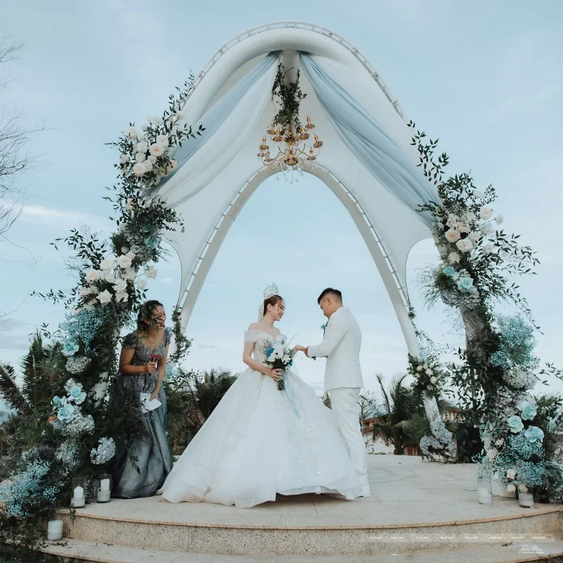beach wedding Nha Trang — Joie Mai Wedding & Events beach wedding Nha Trang ambient lighting night