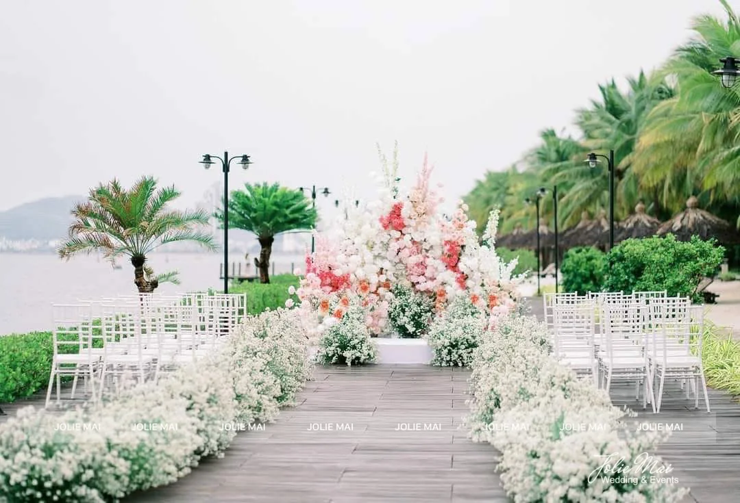 Jolie Mai Wedding trang trí lễ cưới bên vịnh tại Amiana Resort Nha Trang
